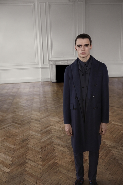 بعد نجاح مجموعته الأولى... Riccardo Tisci يكشف عن مجموعة Burberry لخريف وشتاء 2019